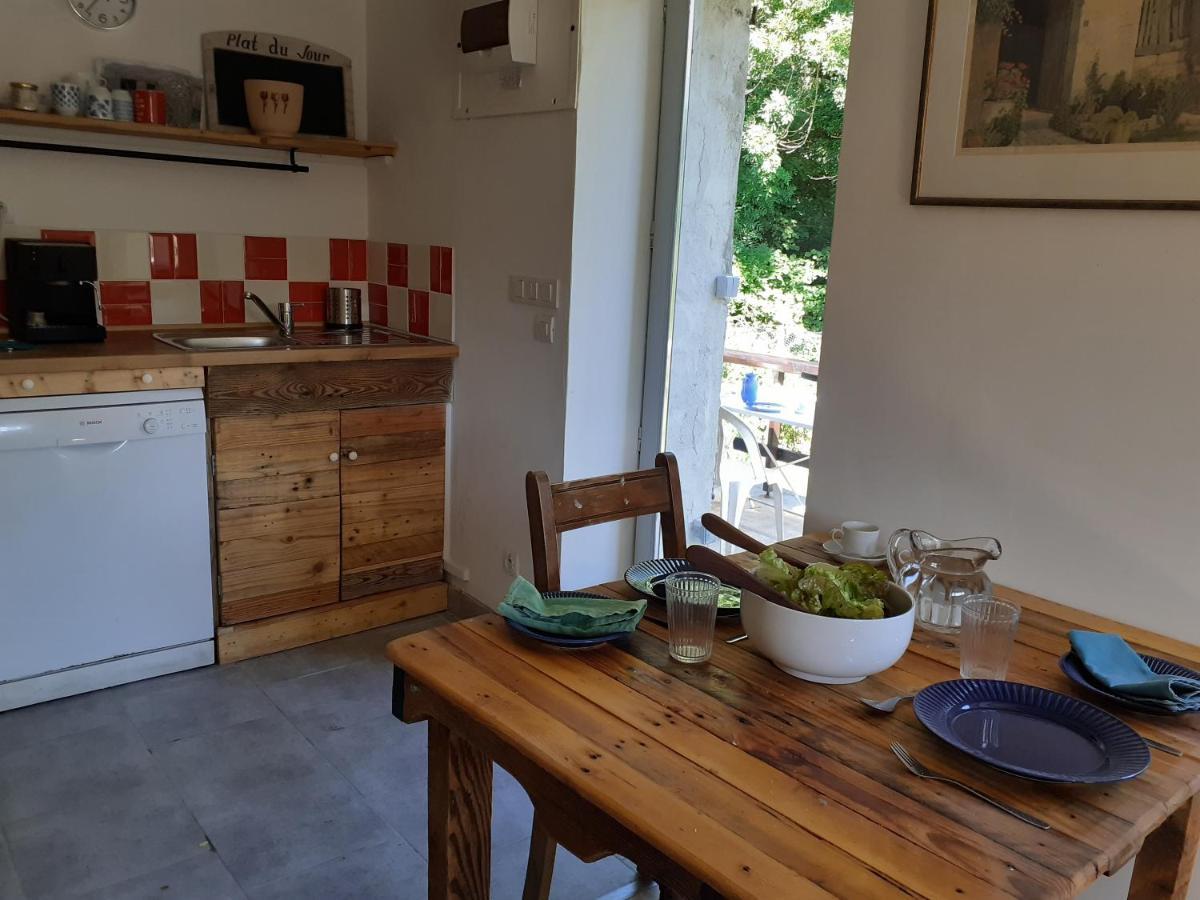 Le Studio Du Crot Noir Cussy-en-Morvan Bagian luar foto