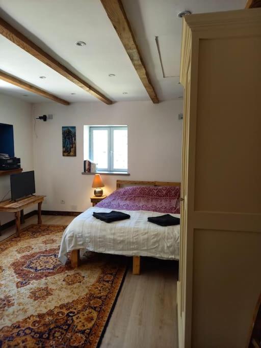 Le Studio Du Crot Noir Cussy-en-Morvan Bagian luar foto